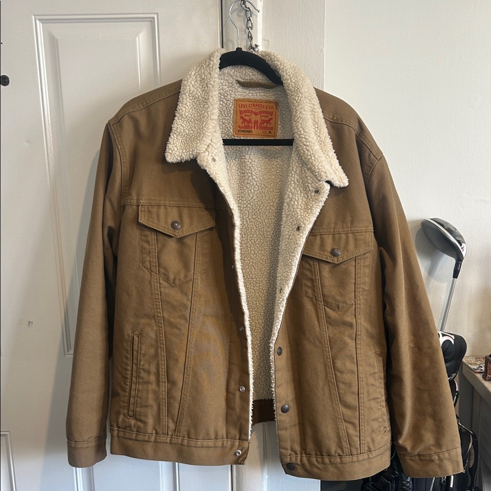 Levi's Men's Tan Sherpa Lined Jacket